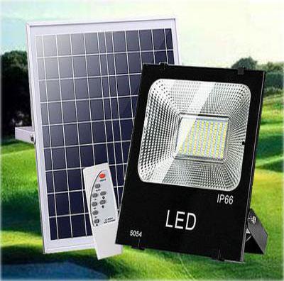 Đèn pha năng lượng mặt trời 100W