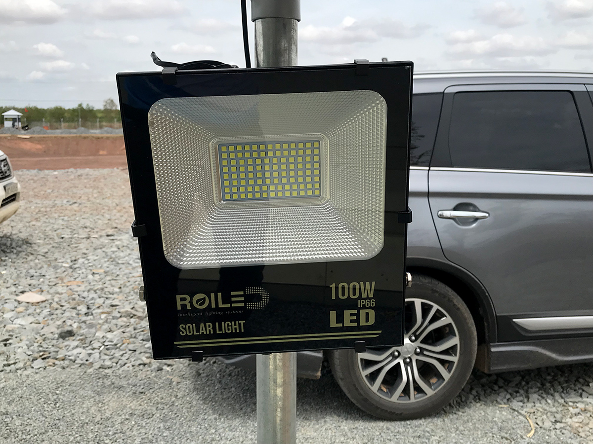 đèn solar light roiled 100w đèn solar light Roiled 100w