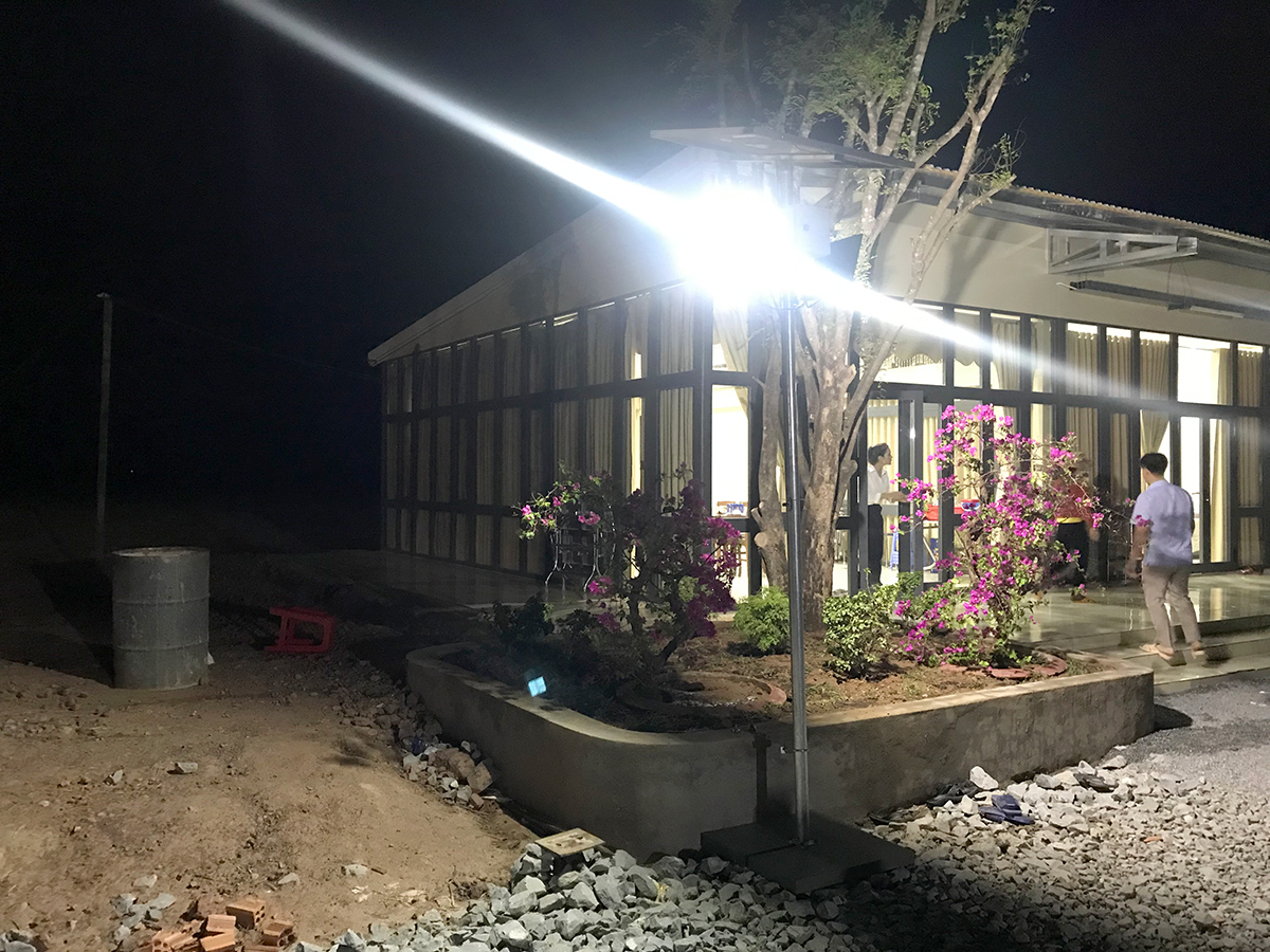 đèn solar light Roiled 100w đèn solar light Roiled 100w